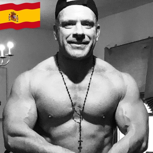 Meet your Posher, Jordi - Picture 4 of 8